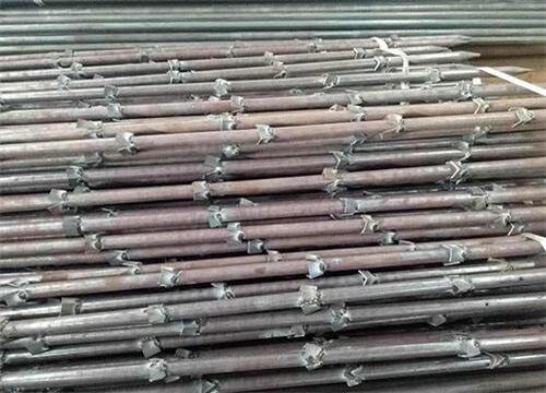 平阳隧道钢花管